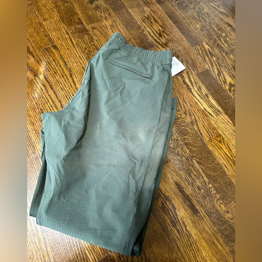 Athleta Textured Brooklyn Jogger
